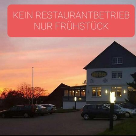 Landgasthaus Hesse Hotell Hamelin Exteriör bild